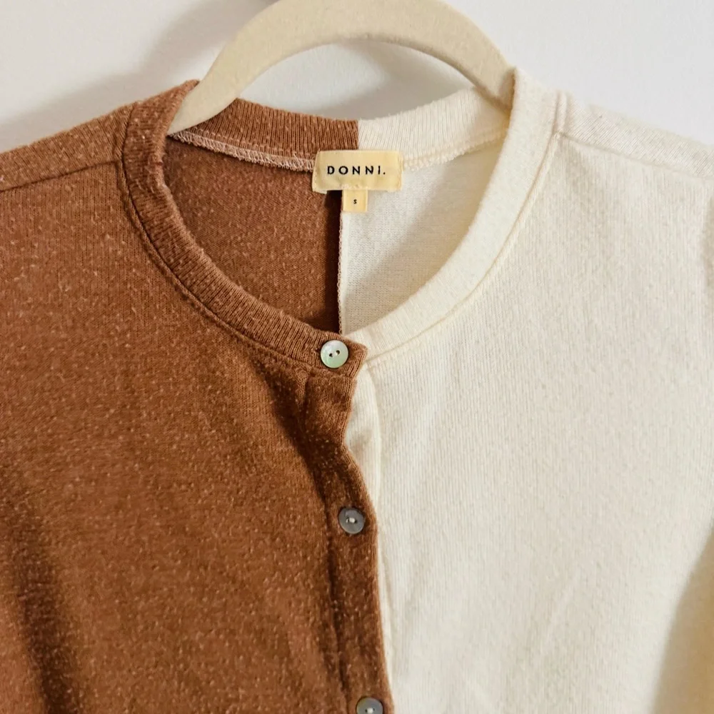 DONNI tan & off white colorblock two tone cardigan - Picture 4 of 6